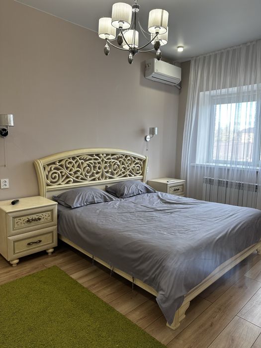 Продам кроватт с тумбами