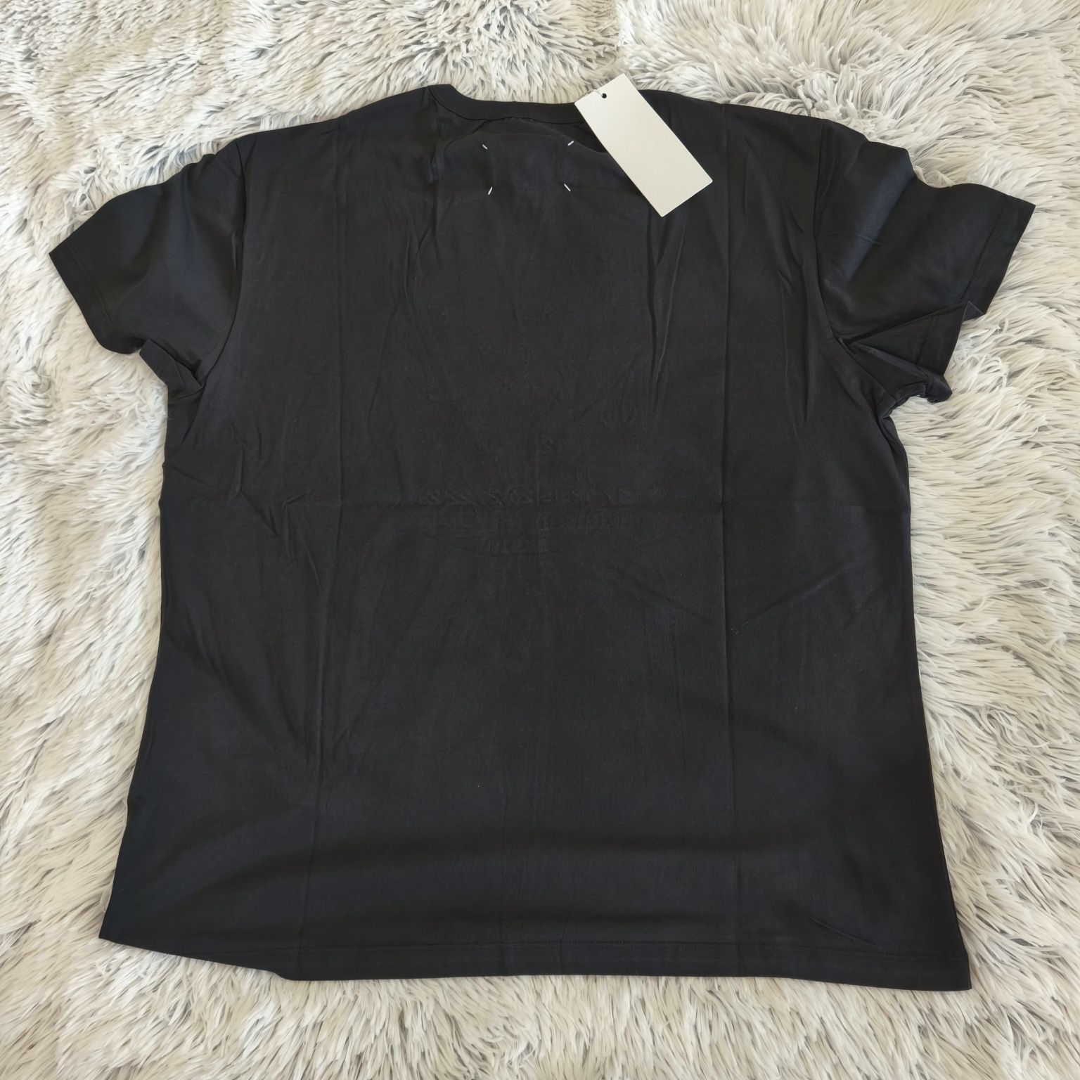 MAISON MARGIELA дамска тениска размер S НОВА