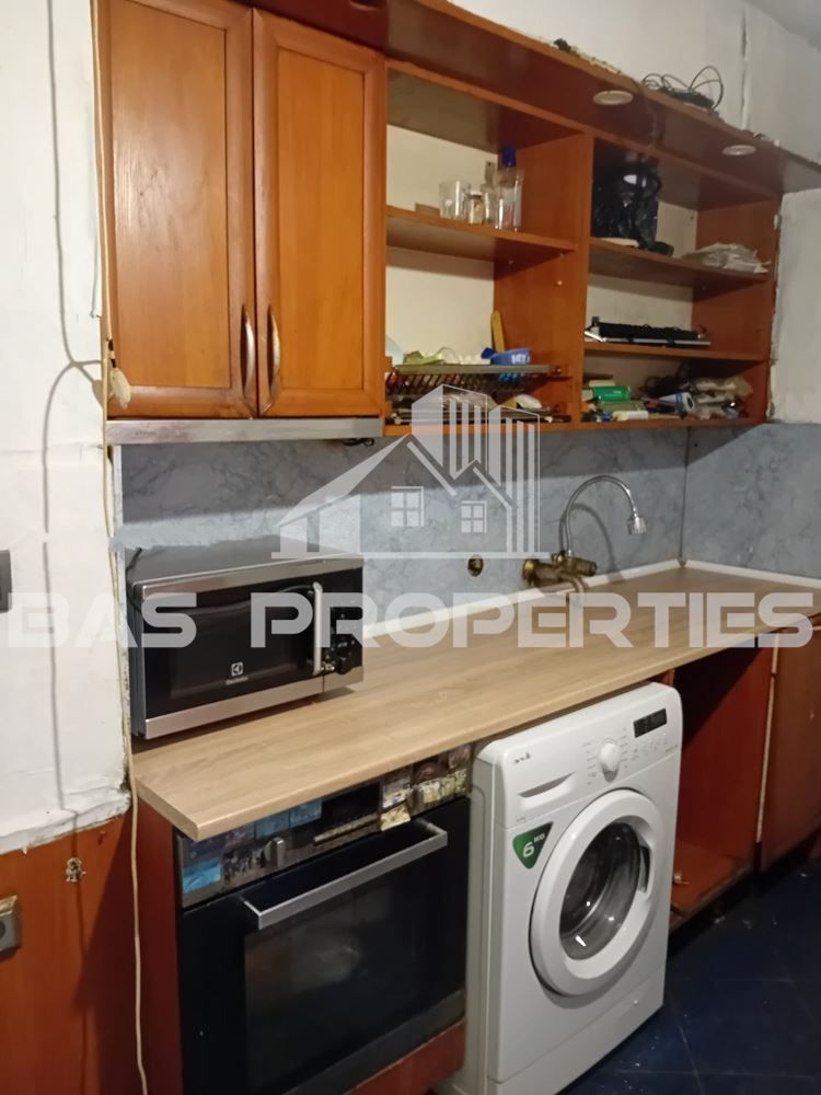 Продава се Двустаен апартамент в София, Захарна фабрика - 40 кв.м за 2250 €/кв.м - Снимка #2