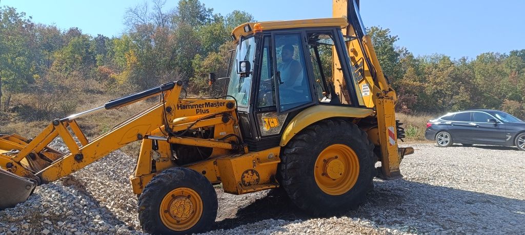 Багер JCB 3CX продава се