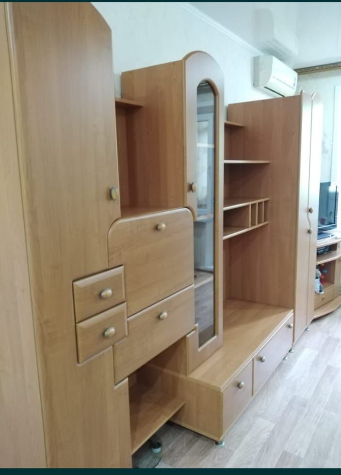 Стенка в гостинную