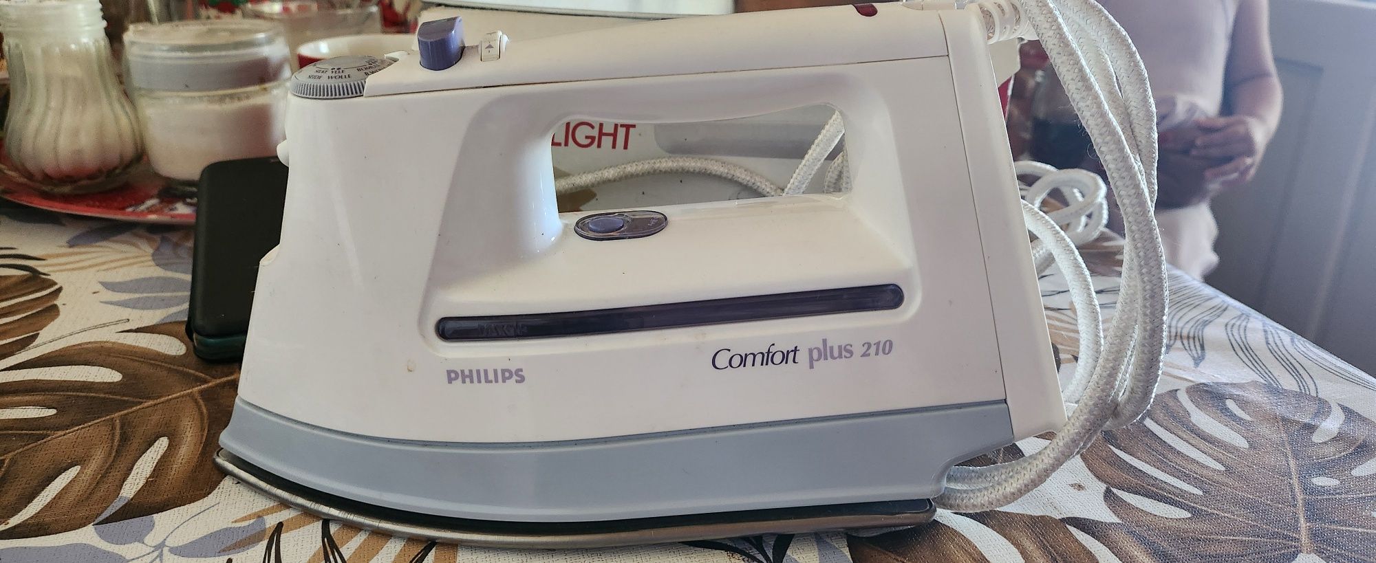 Fier de calcat Philips