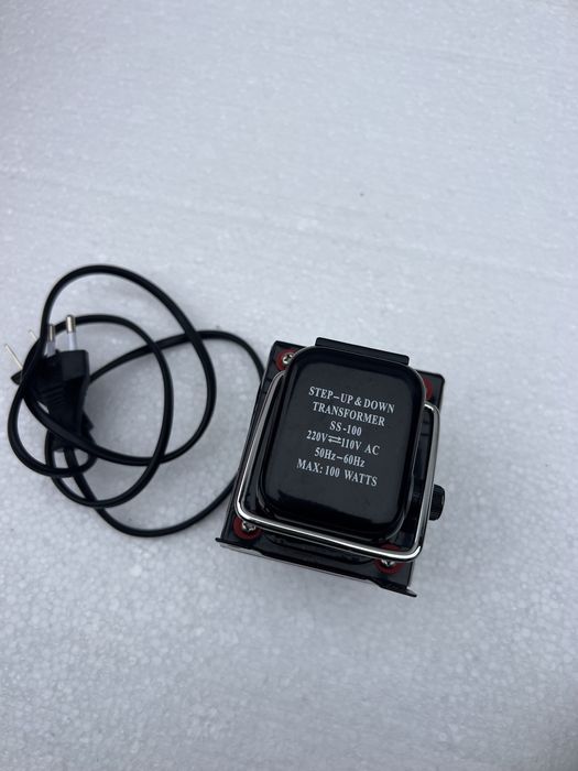 Convertor de tensiune 220V - 110V 100W