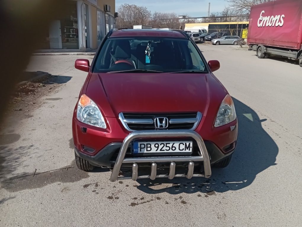 Продавам Хонда ЦРВ