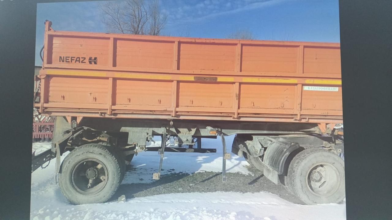 Прицеп НефАЗ  продам.