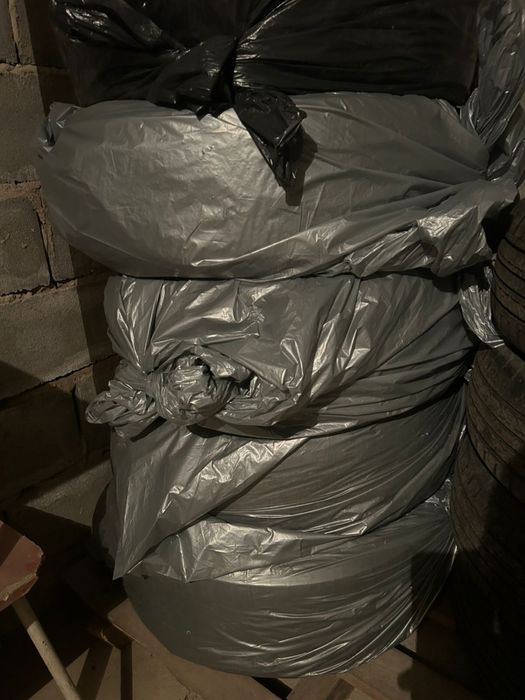 Зимние шины почти новые