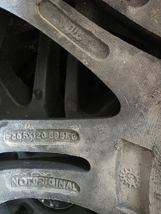 Диски от БМВ r17 5×120 8 вылет