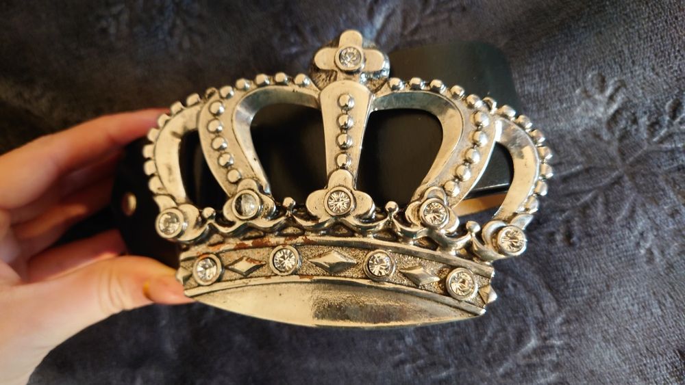 Curea Valentino originală