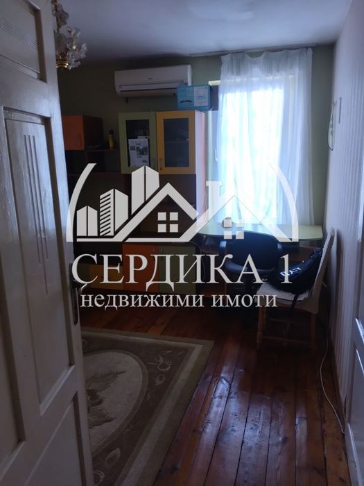 Продава се Тристаен апартамент в София, Център - 72 кв.м за 1862 €/кв.м - Снимка #4