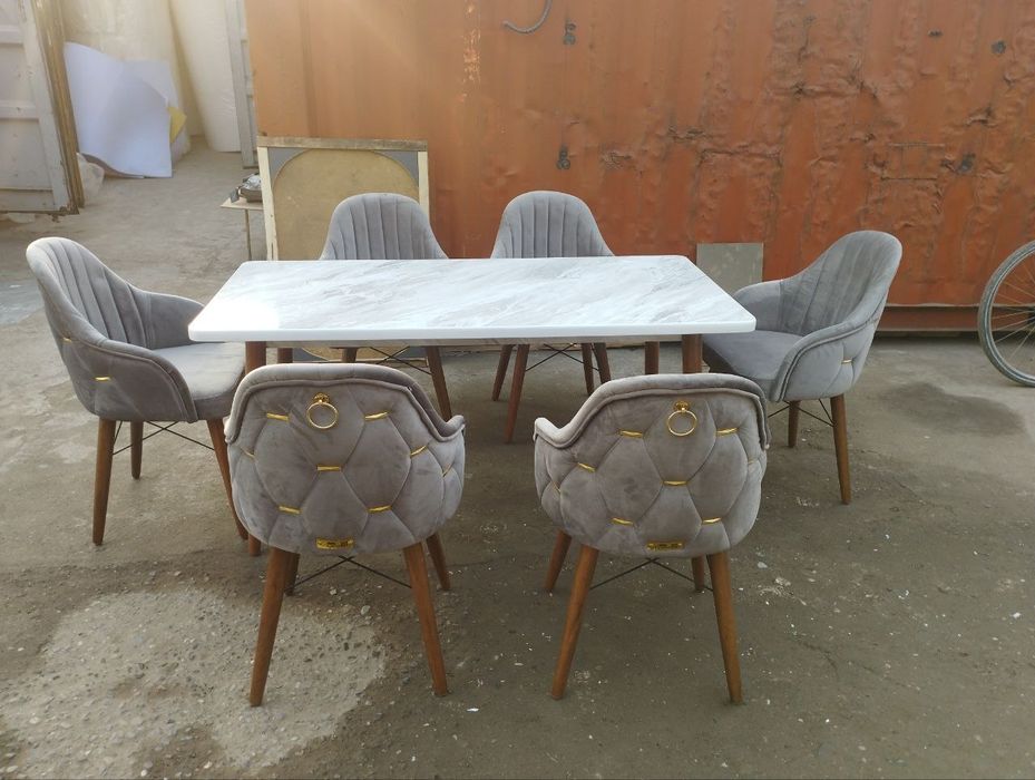 Yangi tayyor mebellar sotuvda