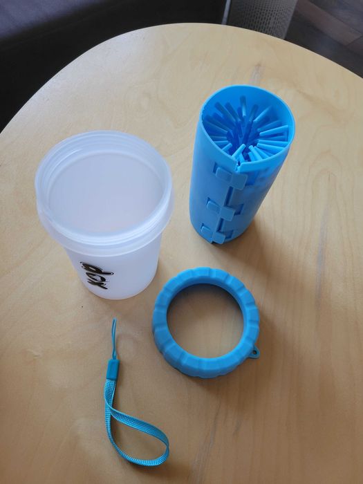 Чаша съд за почистване на лапи