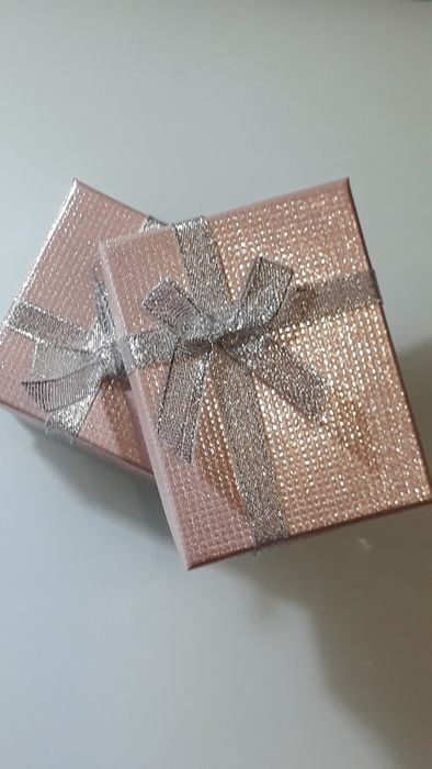 Сребърни дамски обеци