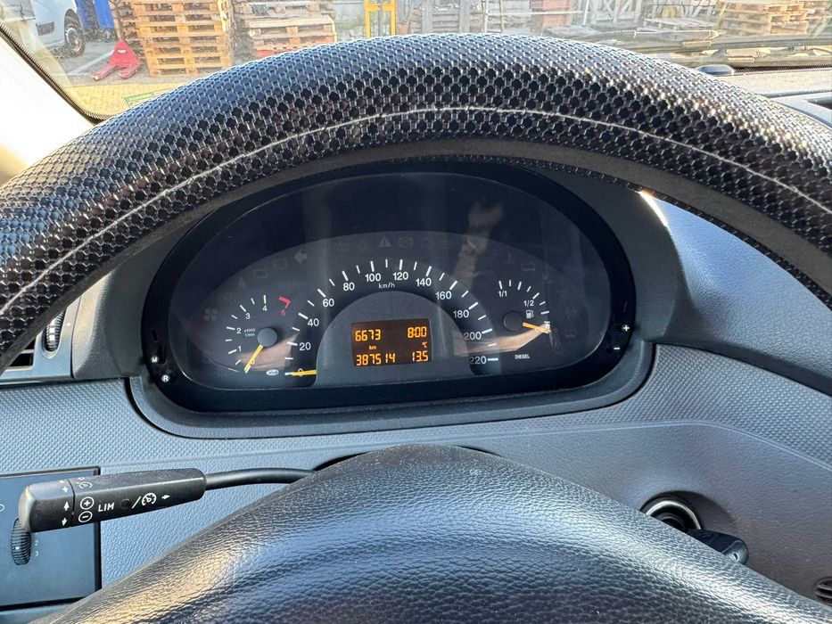 Mercedes Vito 3 locuri