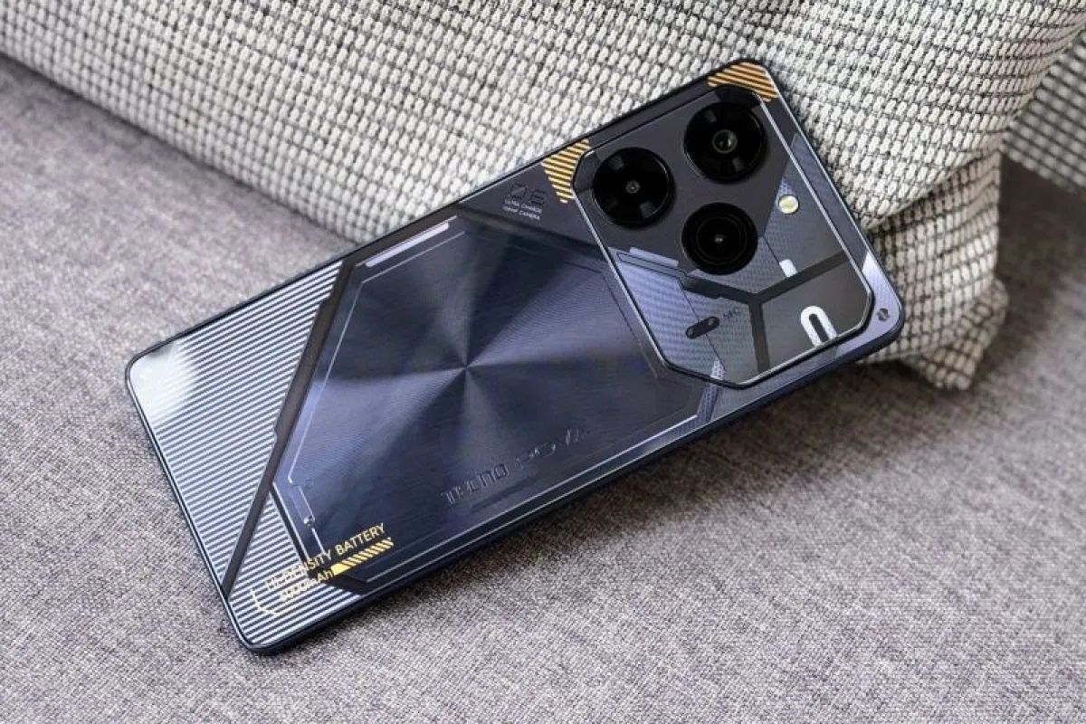 TEZKOR SOTUV! Ideal holatdagi TECNO POVA 6 sizni kutmoqda! 24/256 tali