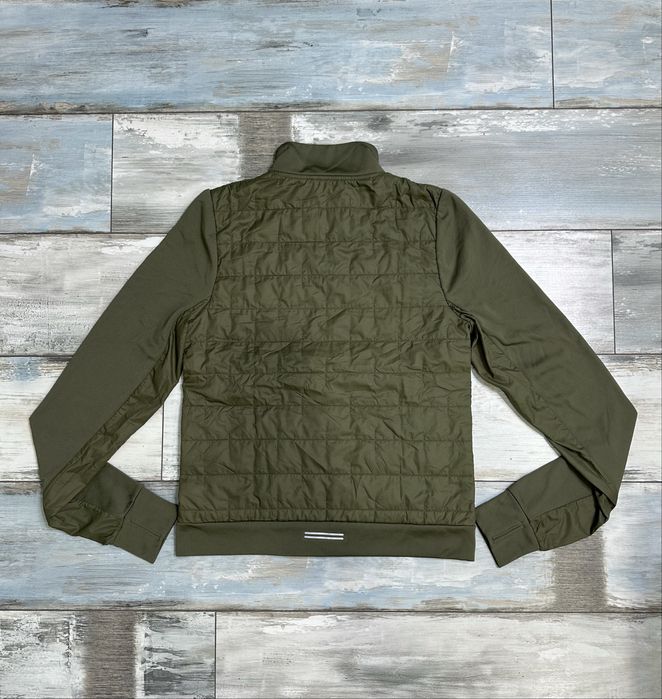 Дамско яке Nike Therma-Fit – размер S, отлично състояние