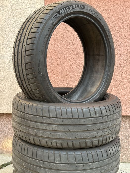 Anvelope 225 45 19 Michelin Pilot Sport 4