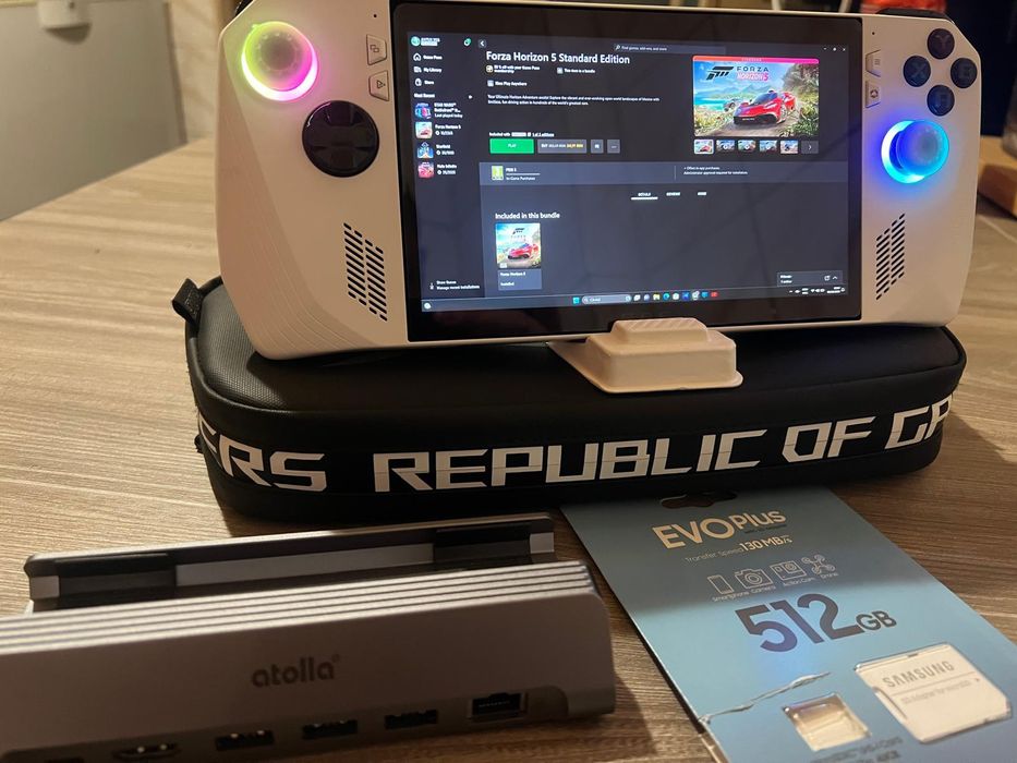 Vând ASUS ROG ALLY varianta Z1 EXTREME că noua