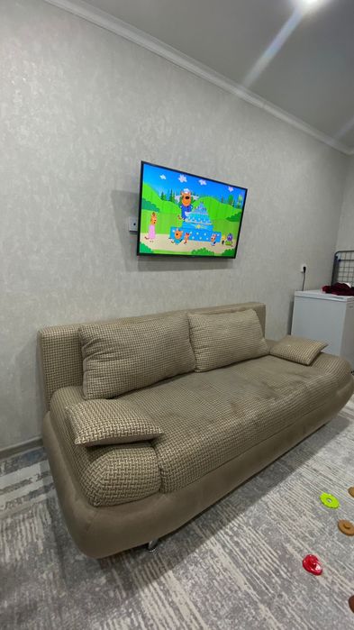 Продам диван  торг