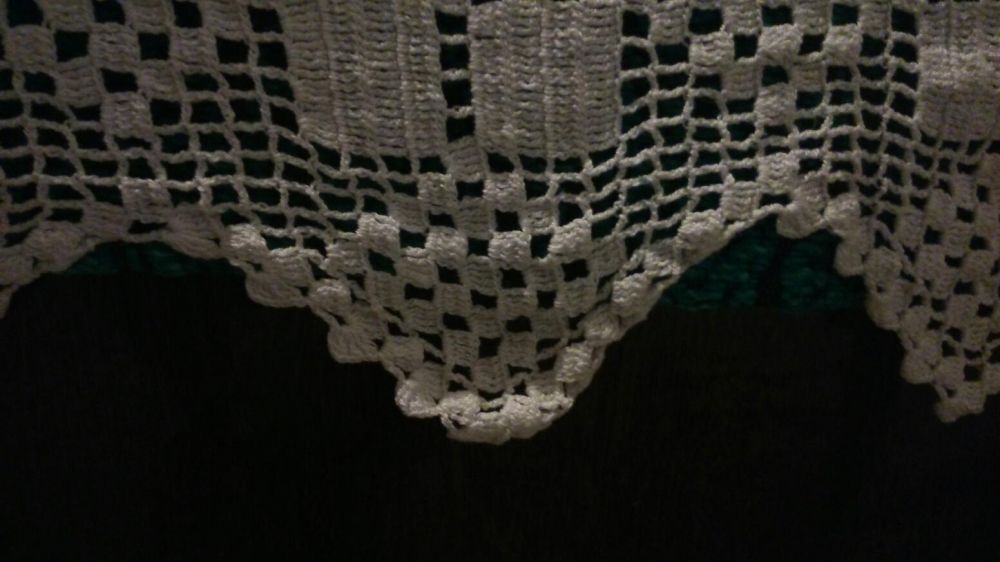 Ръчнао плетена покривка за спална - 100% памук