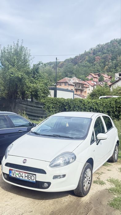 Inchiriez auto food delivery/bolt