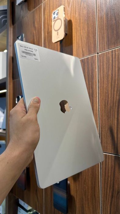 Macbook air m4 15 inch 16/256 100% Naxt va Nasiya savdo