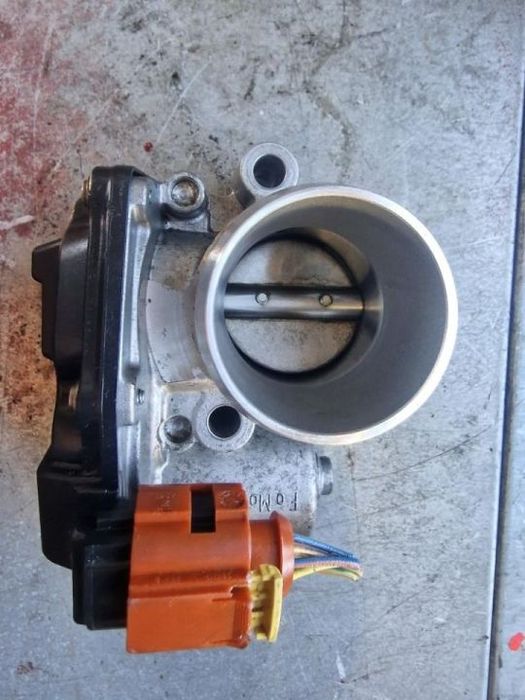 Clapeta acceleratie Ford fiesta motor 1.0 ecoboost euro 5