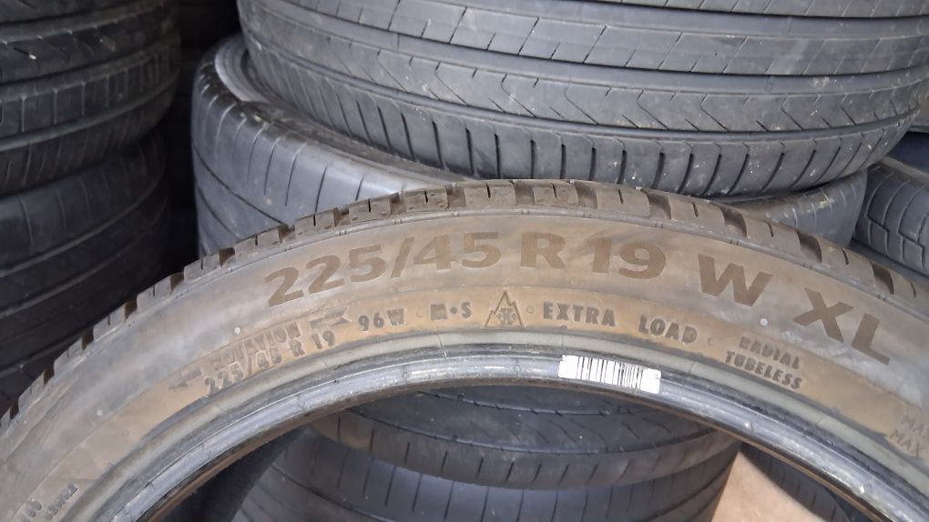 2-Броя всесезонни гуми 225/45/R19