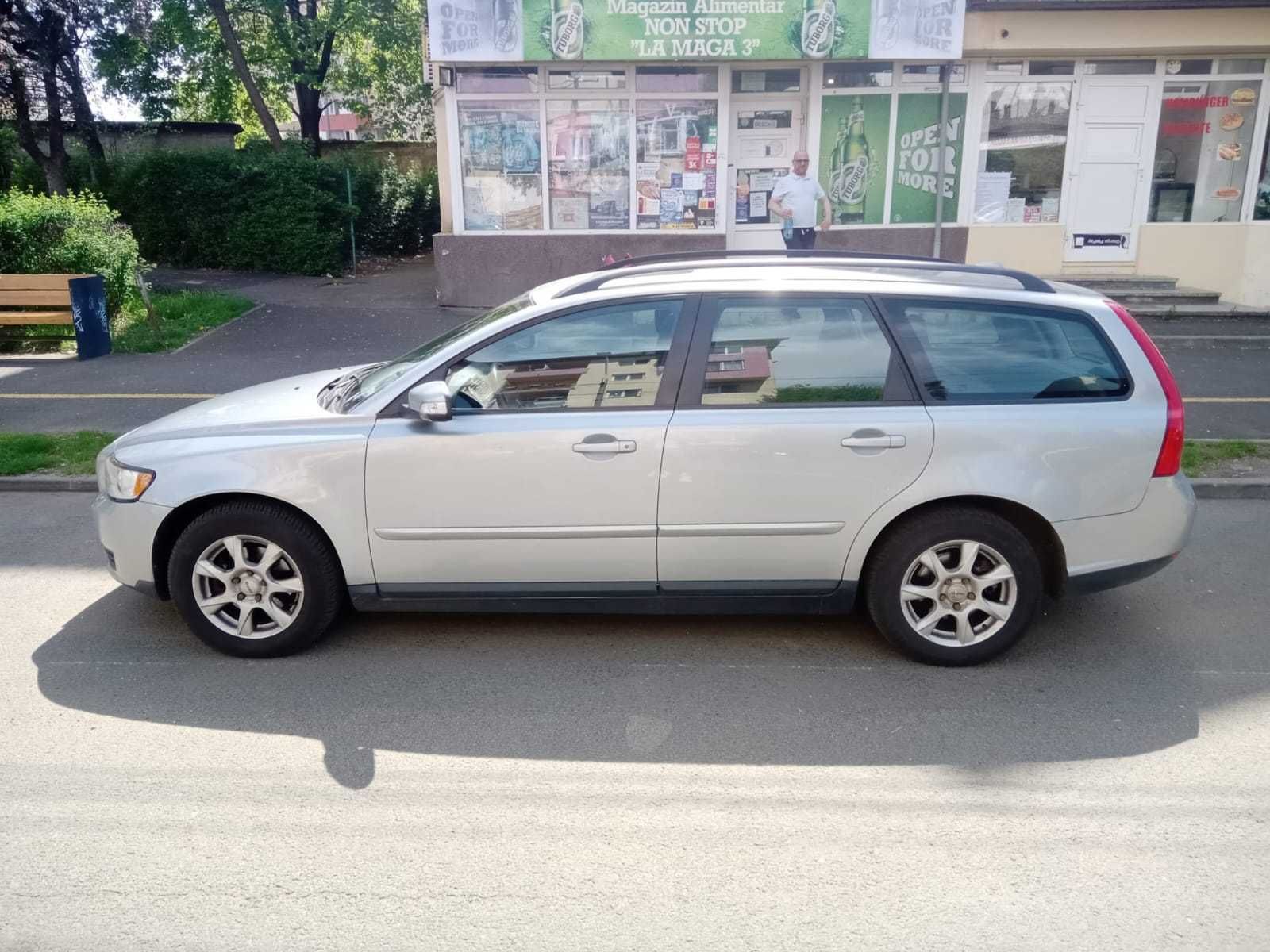 Volvo v50 an 2008