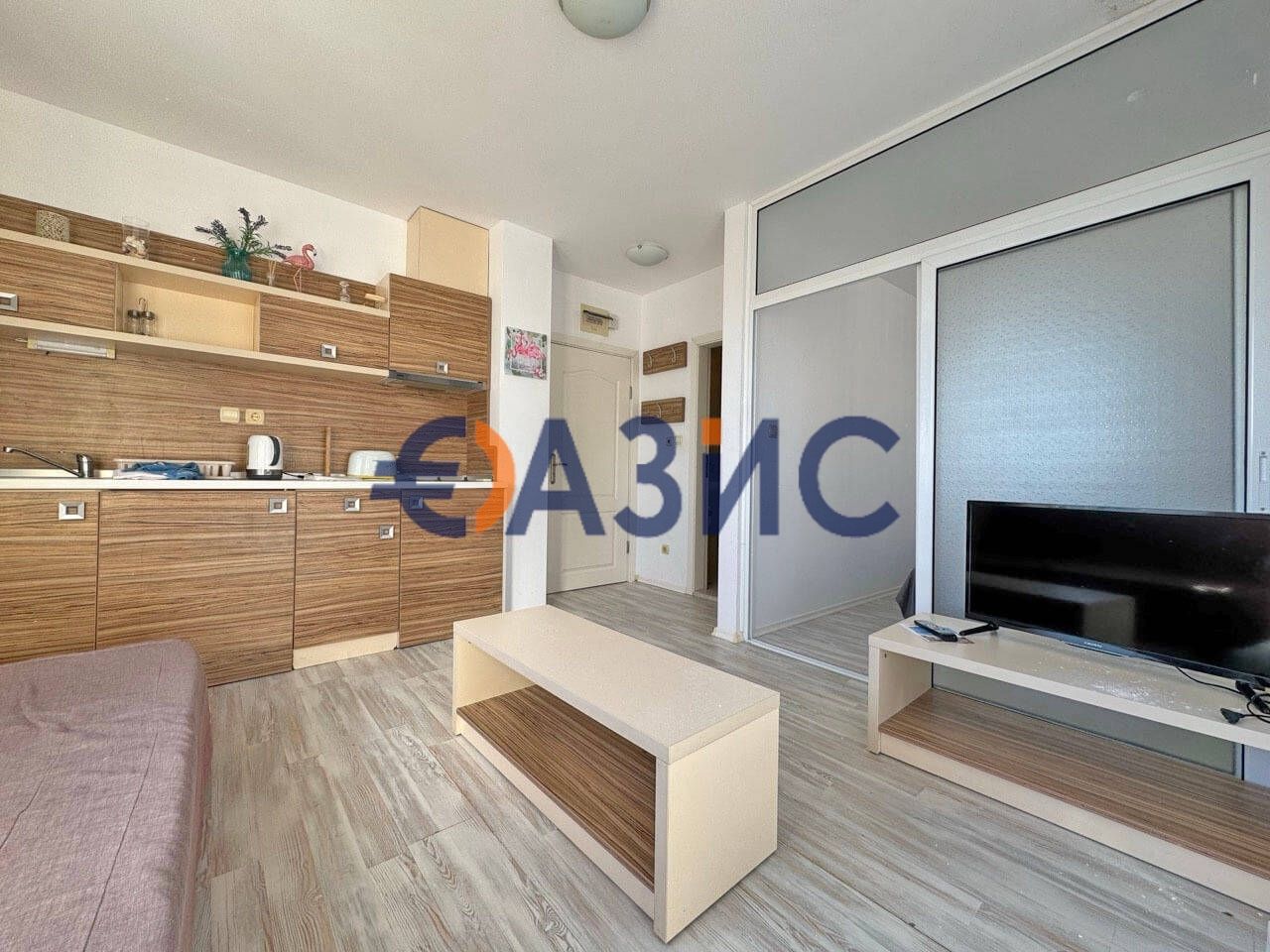 Продава се Двустаен апартамент в к.к. Слънчев бряг - 40 кв.м за 1413 €/кв.м - Снимка #2