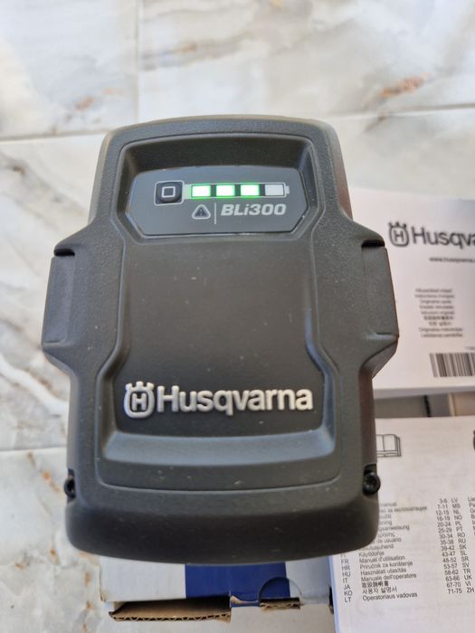 Husqvarna bli 300 qc500 NOU acumulator vândut