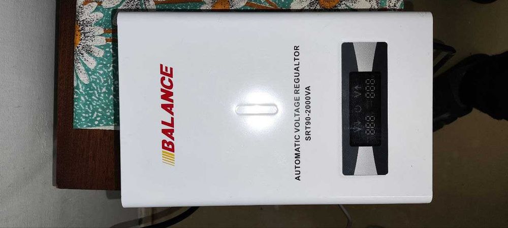 Стабилизатор напряжения Релейный Balance 2000 VA (90-275v)