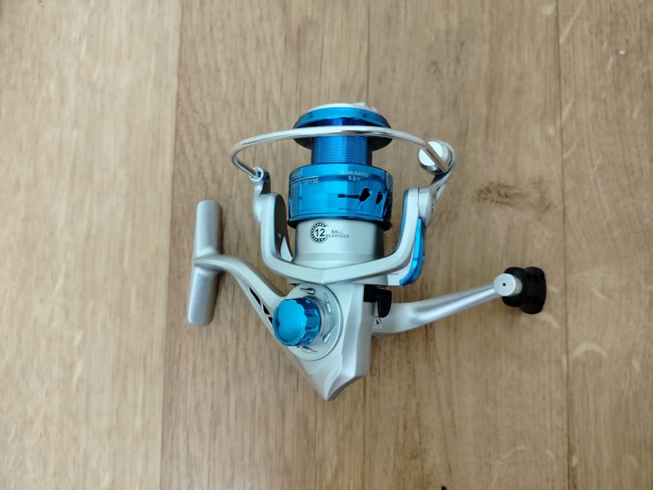 Полу-металлическая катушка для удочки, Серо-голубая расцветка