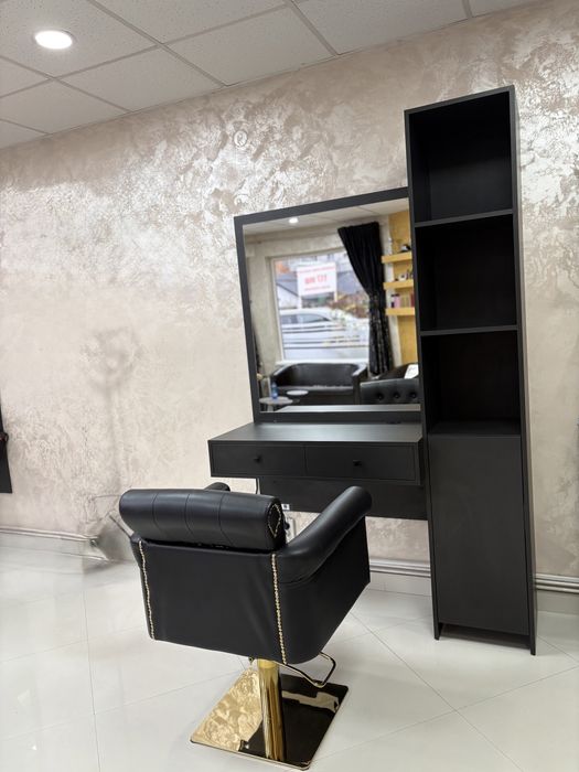 Vând mobilier pentru salon. Toate produsele sunt în stare foarte buna.