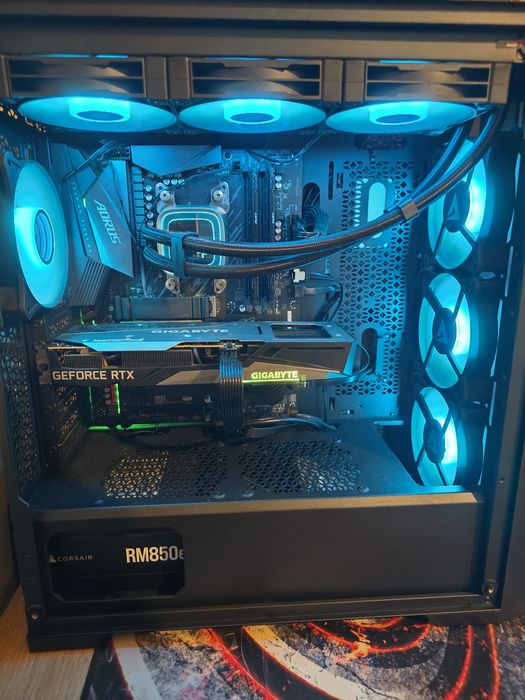 Vand Unitate PC + Monitor
Preț unitate 5000 de lei negociabil
Preț Mon