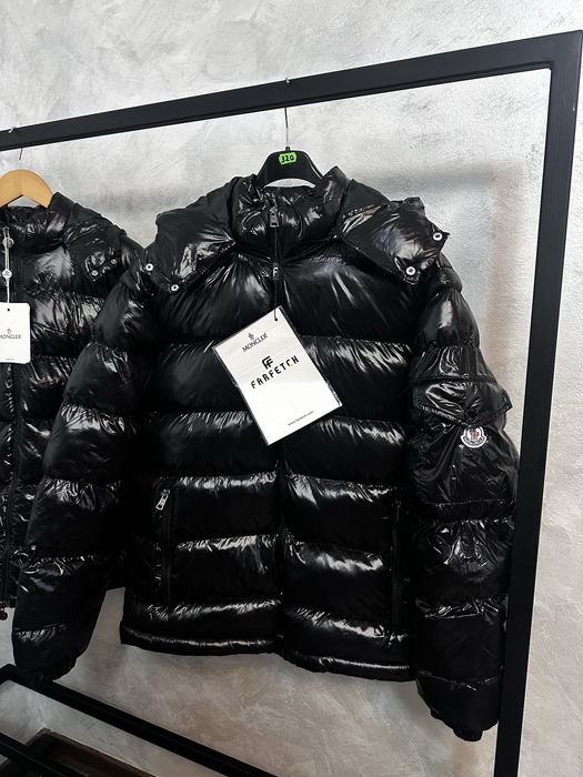Geaca M.O..N.C.L.E.R Neagra Maya Semi Lucioasa Calitate Premium