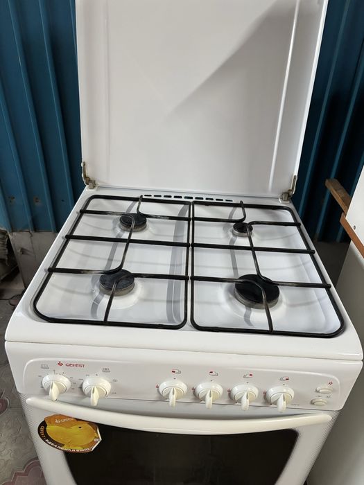 Продам газ плиту !