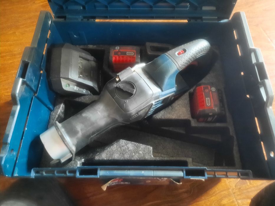 Fierastrau  sabie  Bosch profesional  18v