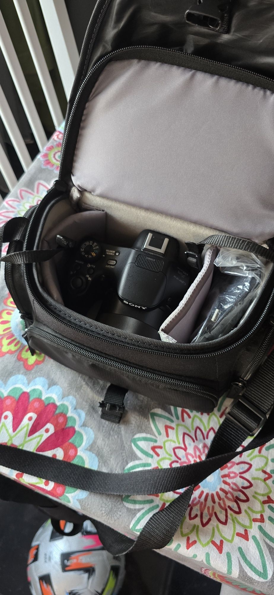 Sony Cyber-Shot DSC-HX400V, Черен