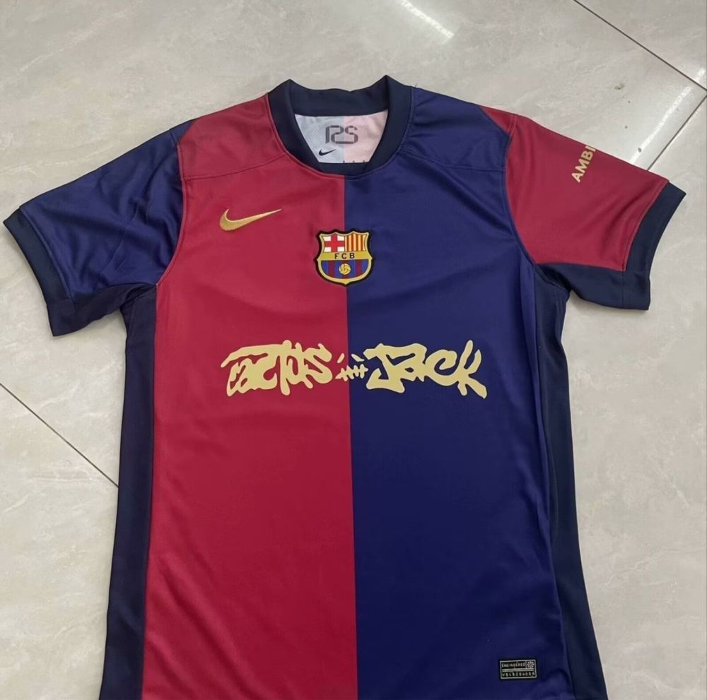 Tricouri fotbal orice model si marime poate fii si personalizat