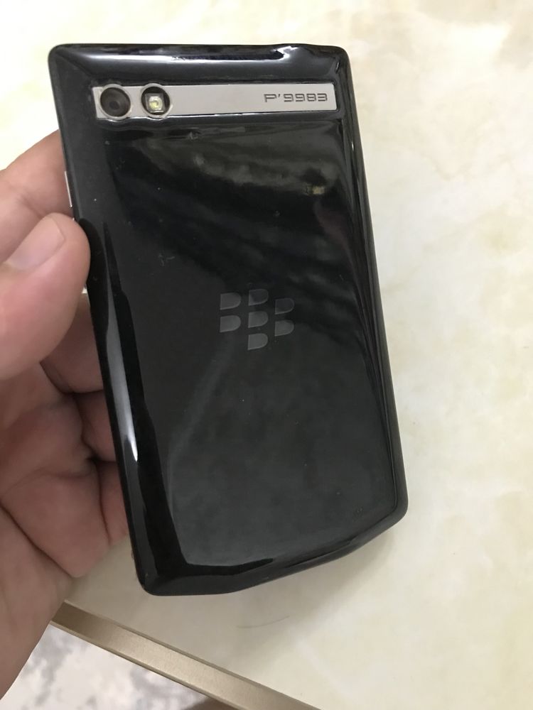 Blackberry porsche design