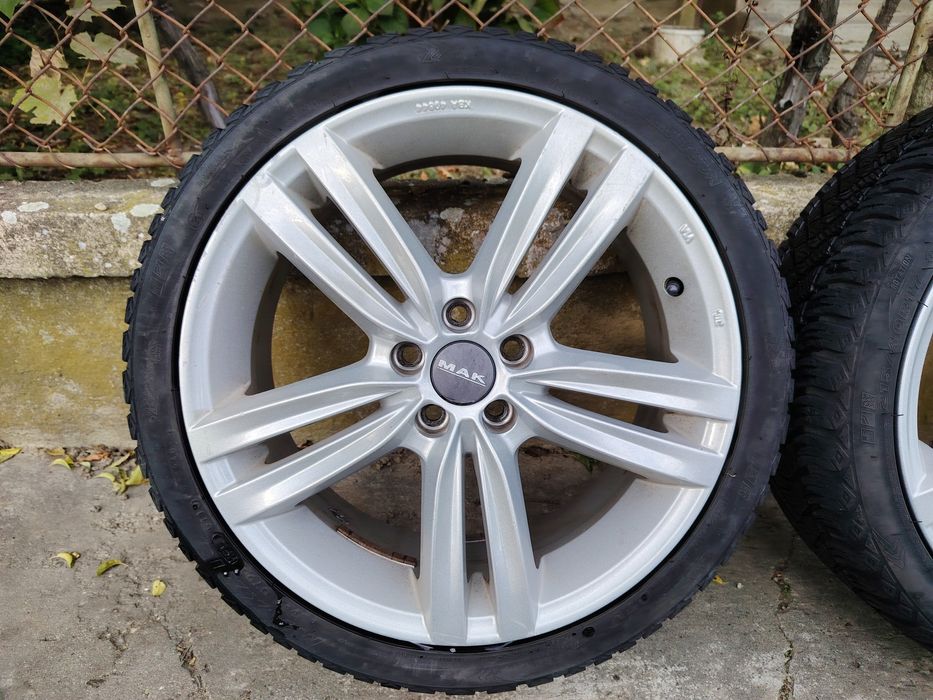 Jante aliaj R17 cu anvelope 215/40/17 allseason