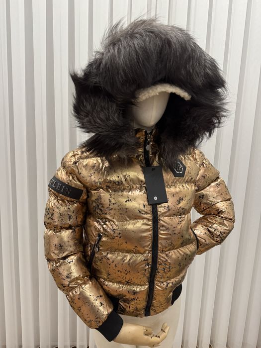 Дамски якета с естествен пух на качулката!