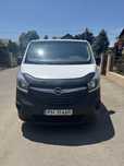 Opel vivaro varianta lunga