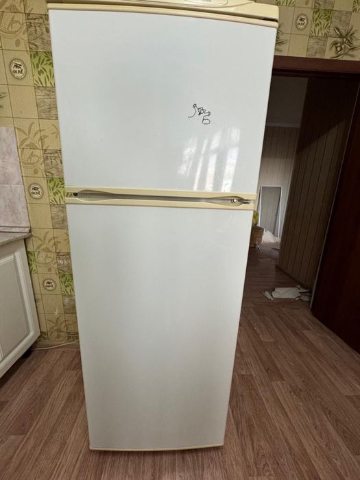 Продам холодильник