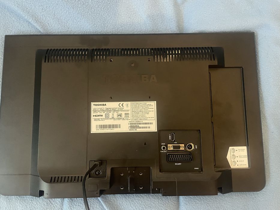 Телевизор Toshiba 22 инча