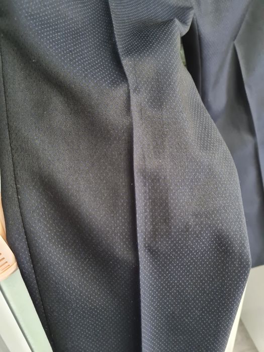 Costum elegant barbati