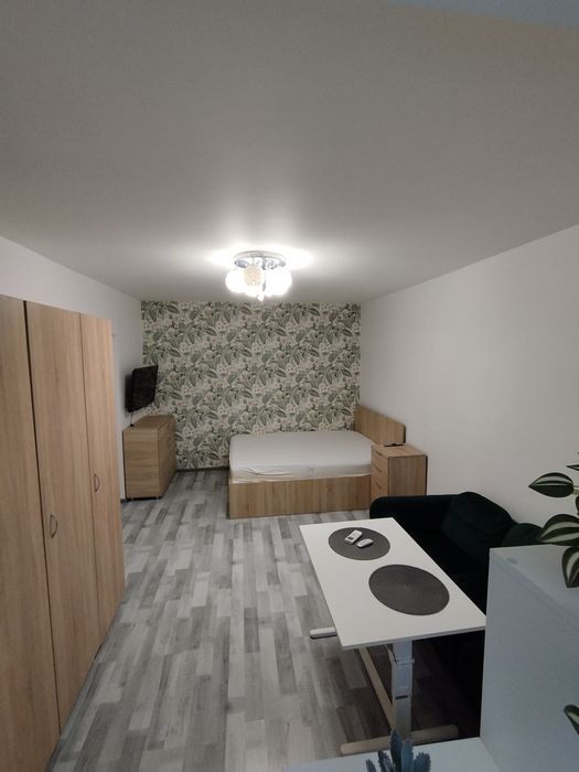 Garsoniera de inchiriat 1 decembrie/Trapezului