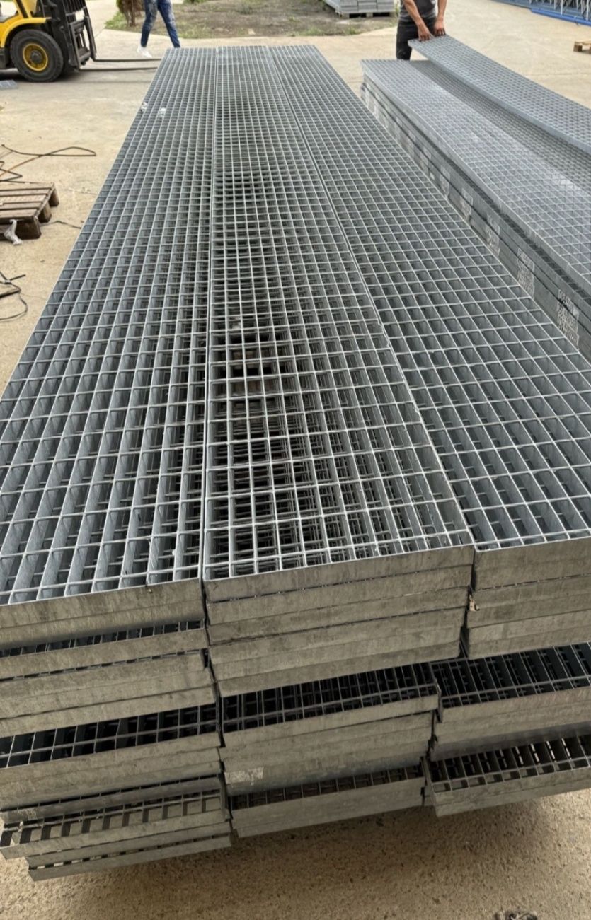 Grilaje zincate galvanizate