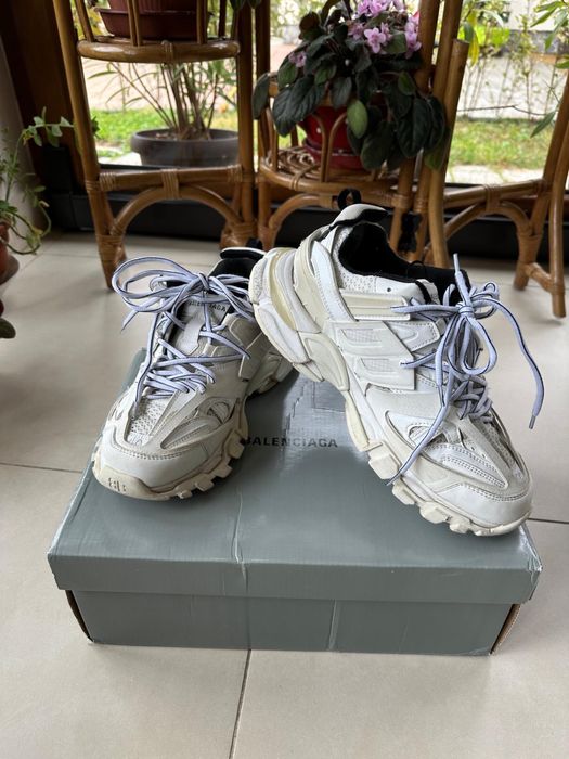 Benciaga Track white