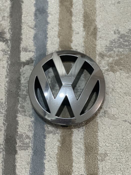 Значок Volkswagen Touareg